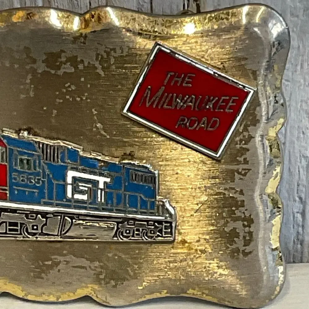 Grand Trunk Western The Milwaukee Road Train Engine Belt Buckle‎ Locomotive